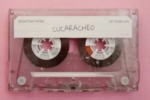 SEBASTIÁN YATRA&nbsp;ESTRENA “CUCARACHEO”,&nbsp;UN MANUAL PARA SOBREVIVIR AL DESAMOR, ENTRE AMIGOS