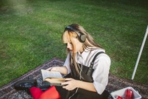 “TRISTE VERANO” el nuevo EP de Lua