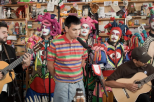 MILO J, LA VOZ QUE PUSO AL CANCIONERO LATINOAMERICANO EN LA CONVERSACIÓN GLOBAL, LANZÓ SU TINY DESK CON NPR