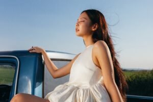 JENNIE CAUTIVA CON SU ETÉREO NUEVO SINGLE «Less than a Lover»