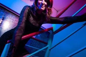 “ENCONTRAR MI LUGAR” EL NUEVO SINGLE DE YAMI CARLOMAGNO